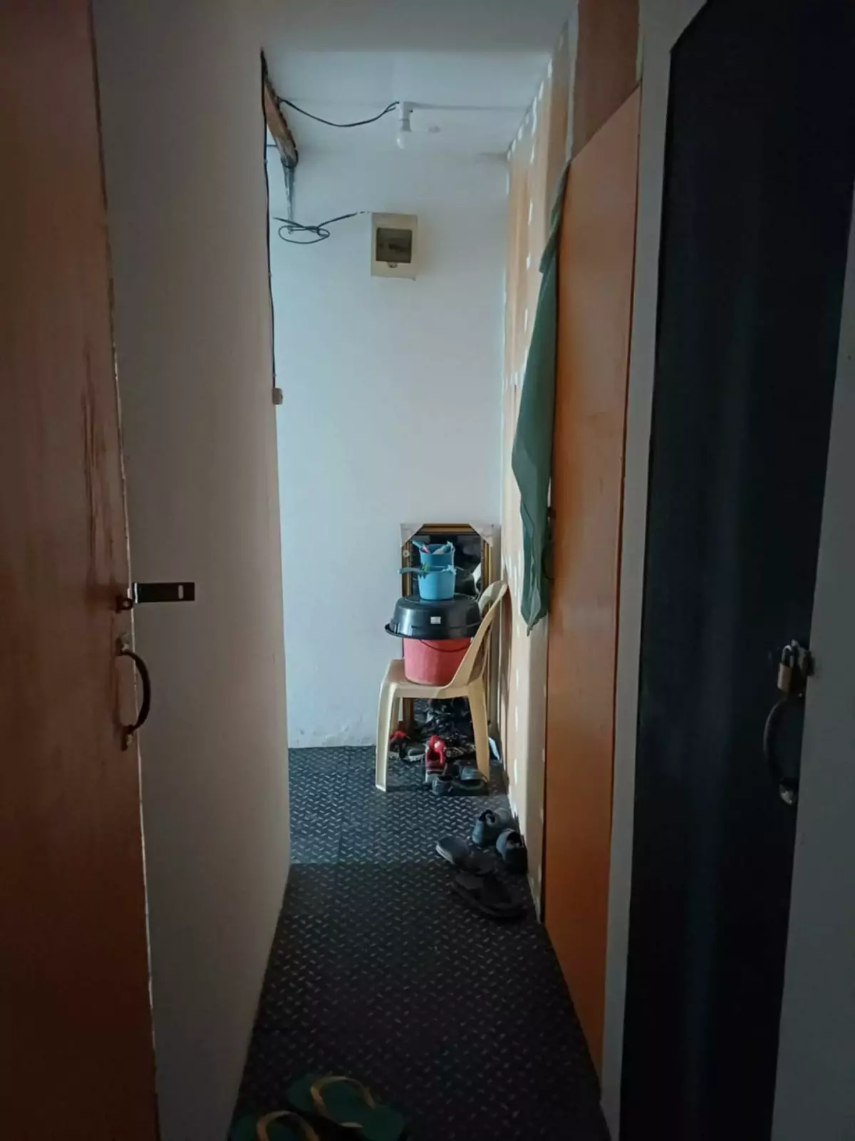 Own a residential property with an existing business setup already in place. - photo 4