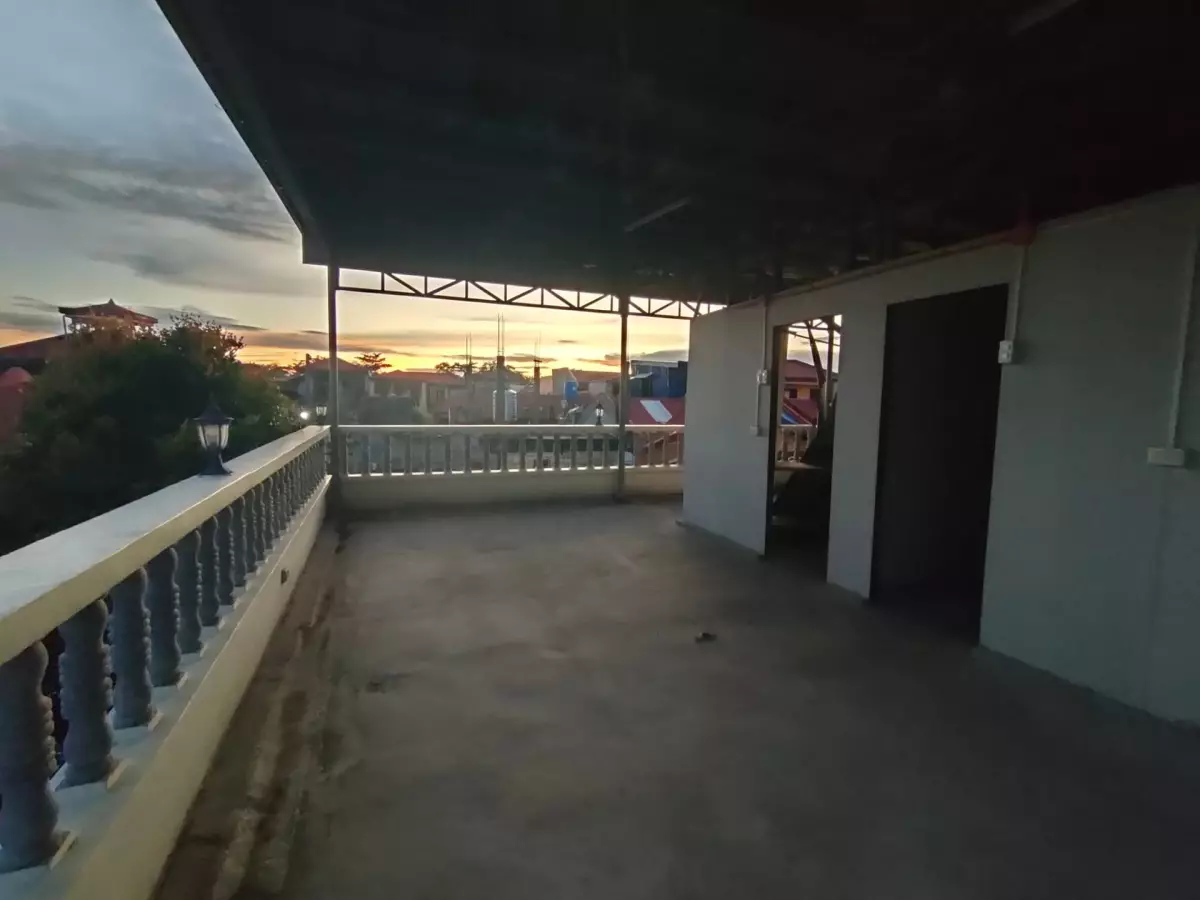 FOR SALE: TOWNHOUSE IN MACTAN - photo 5