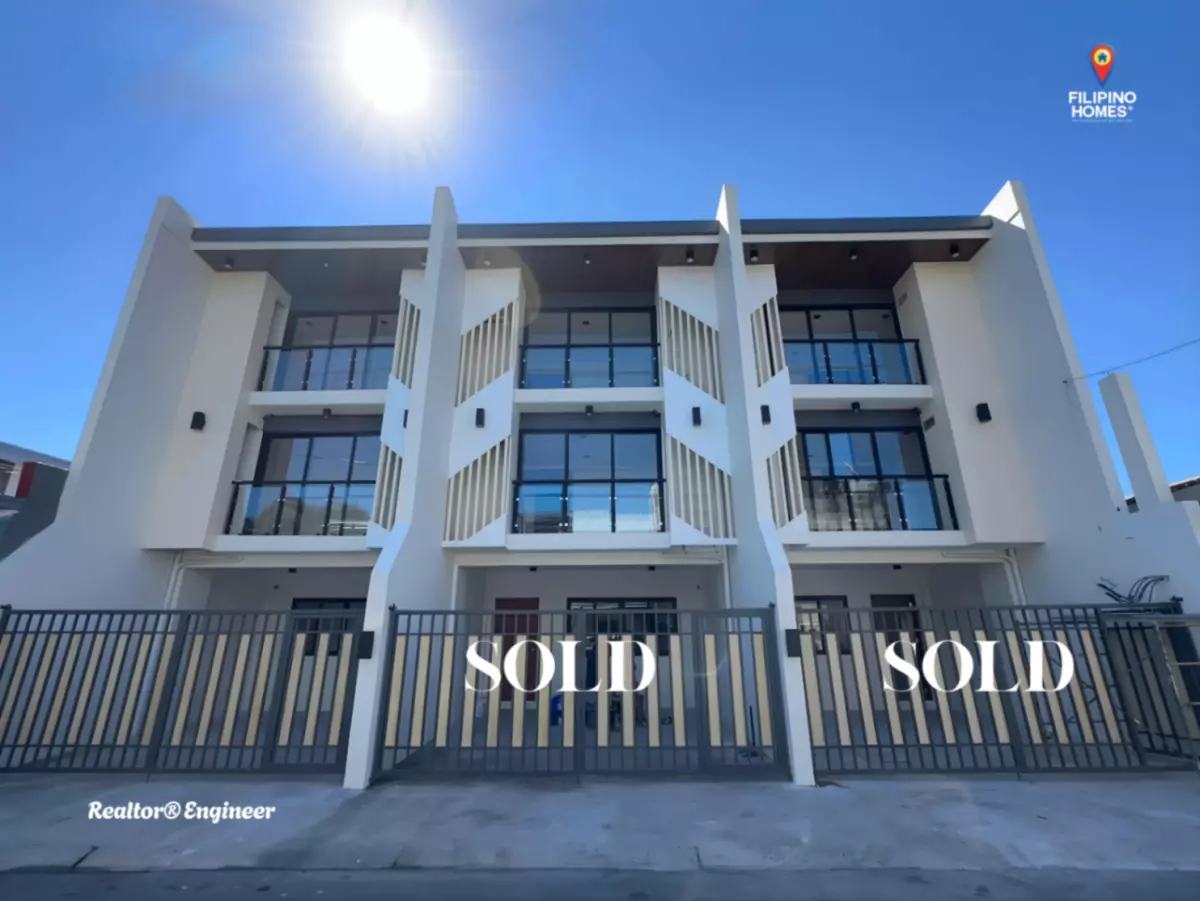 Modern Living at 3-storey, 4-bedroom townhouse in Las Pinas - photo 3