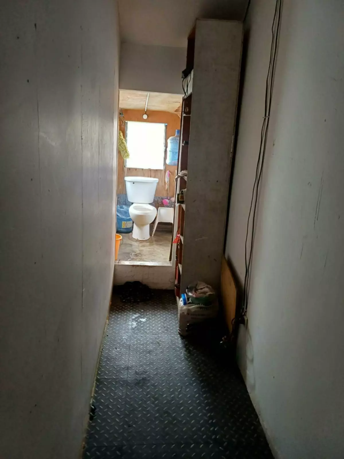 Own a residential property with an existing business setup already in place. - photo 6