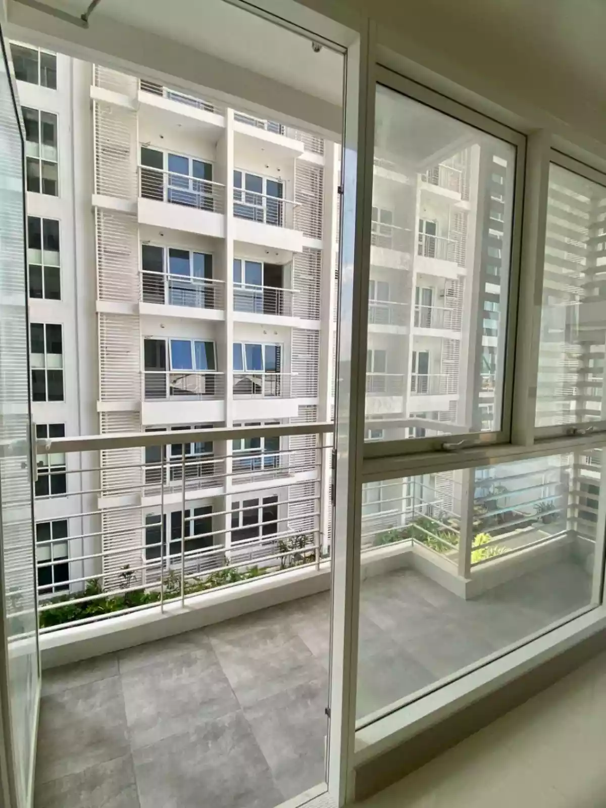 Affordable For Assume Executive Studio Unit Two Minutes Walk to SM Lanang Premier Davao City Davao Del Sur - photo 5