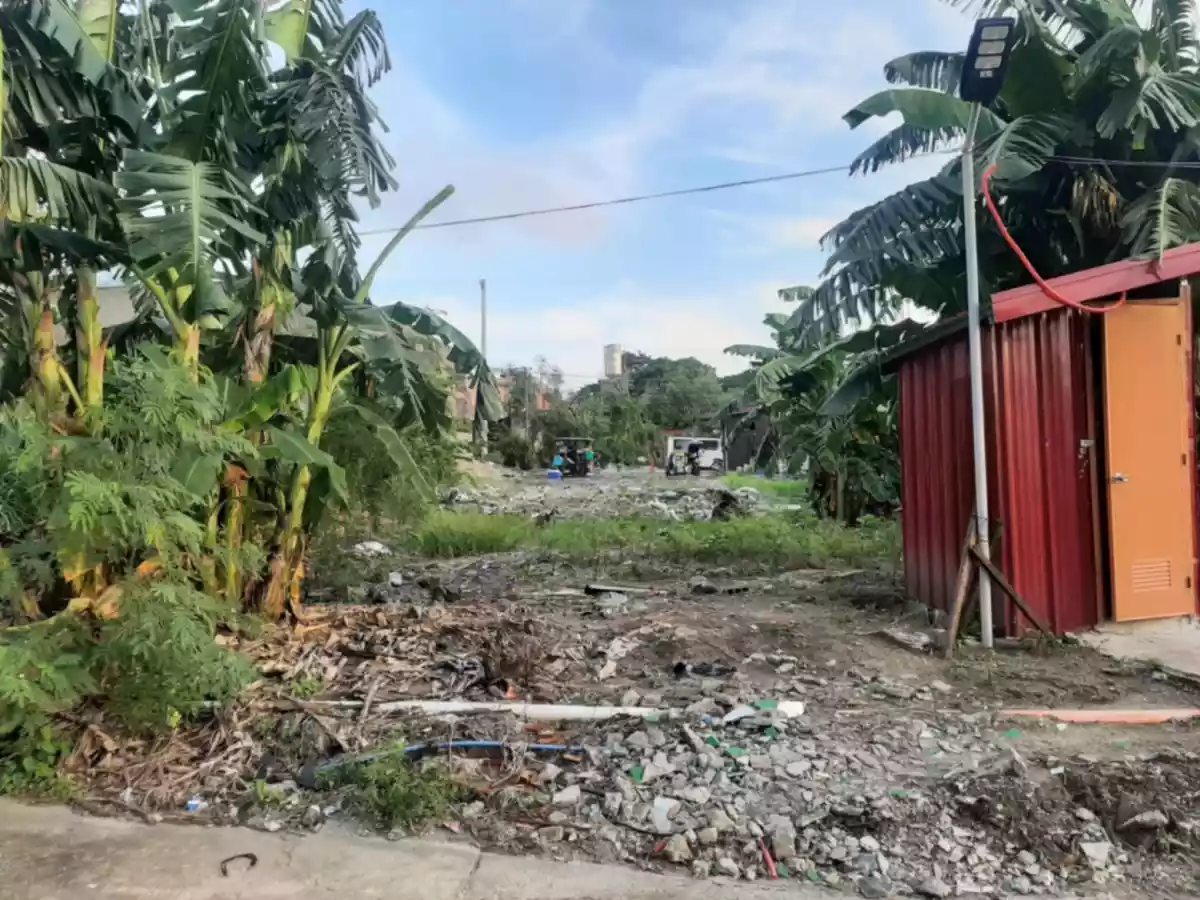 NICE LOCATION LOW PRICE RESIDENTIAL LOT NEAR VILLAR CITY - photo 4