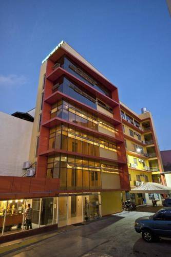 City Suites Ultima