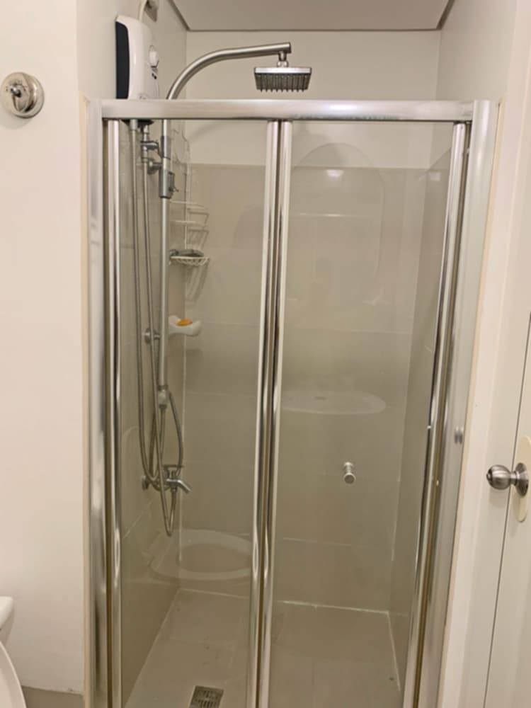 For Sale: 1BR Condo in Light Residences, Mandaluyong – Direct Boni MRT Access - photo 4