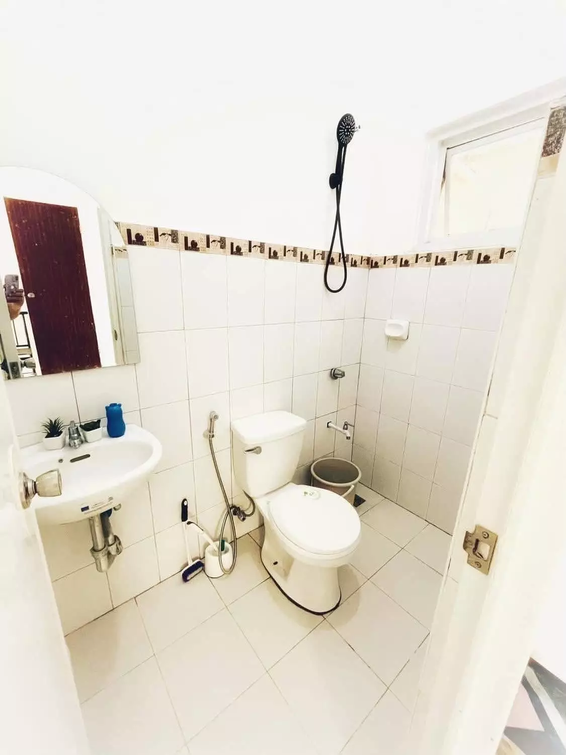2-IN-1 PROPERTY FOR SALE : Airbnb-Ready & Convenience Store Setup — House and Lot in Gen. Santos City, South Cotabato, 9500 — Photo 6