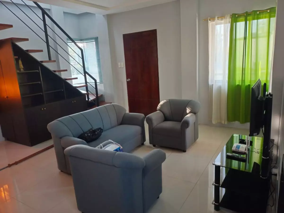 ODE 3 HOUSE & LOT FOR SALE - photo 4