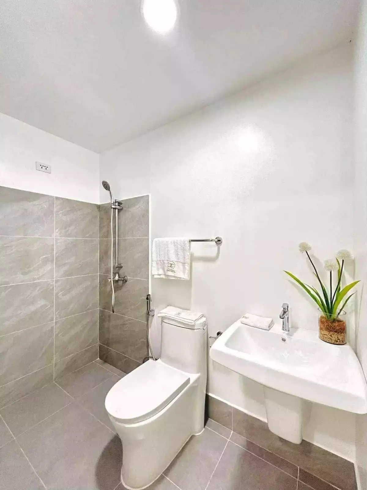 For Assume: Studio Unit at City Clou Tower A Cebu - photo 6