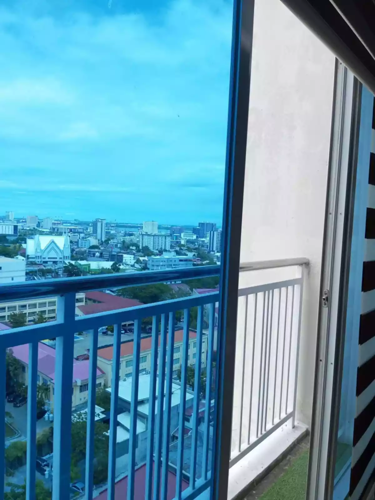 Fully Furnished 1-Bedroom Condo with Parking for Rent – Baseline Residences, Cebu City - photo 3