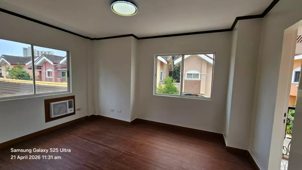 Open photo 15 of 19 — For Sale: 3BR House and Lot in Guadalupe, Cebu City — 135 sqm