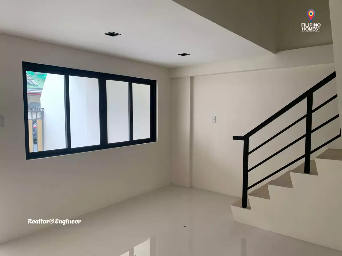 Modern Living at 3-storey, 4-bedroom townhouse in Las Pinas - photo 5