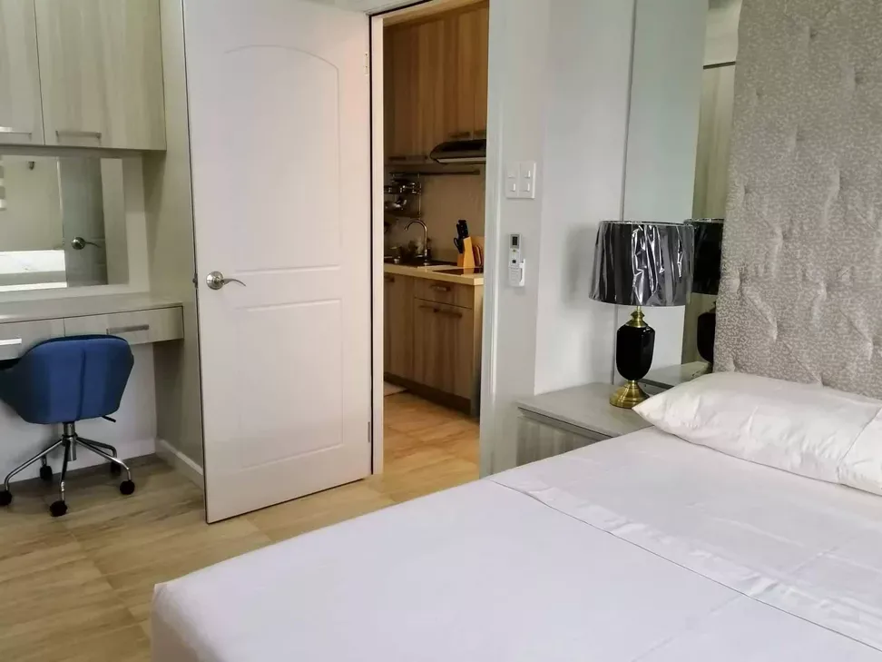 FOR SALE: 1 BR CONDO WITH BALCONY IN APPLEONE BANAWA - photo 3