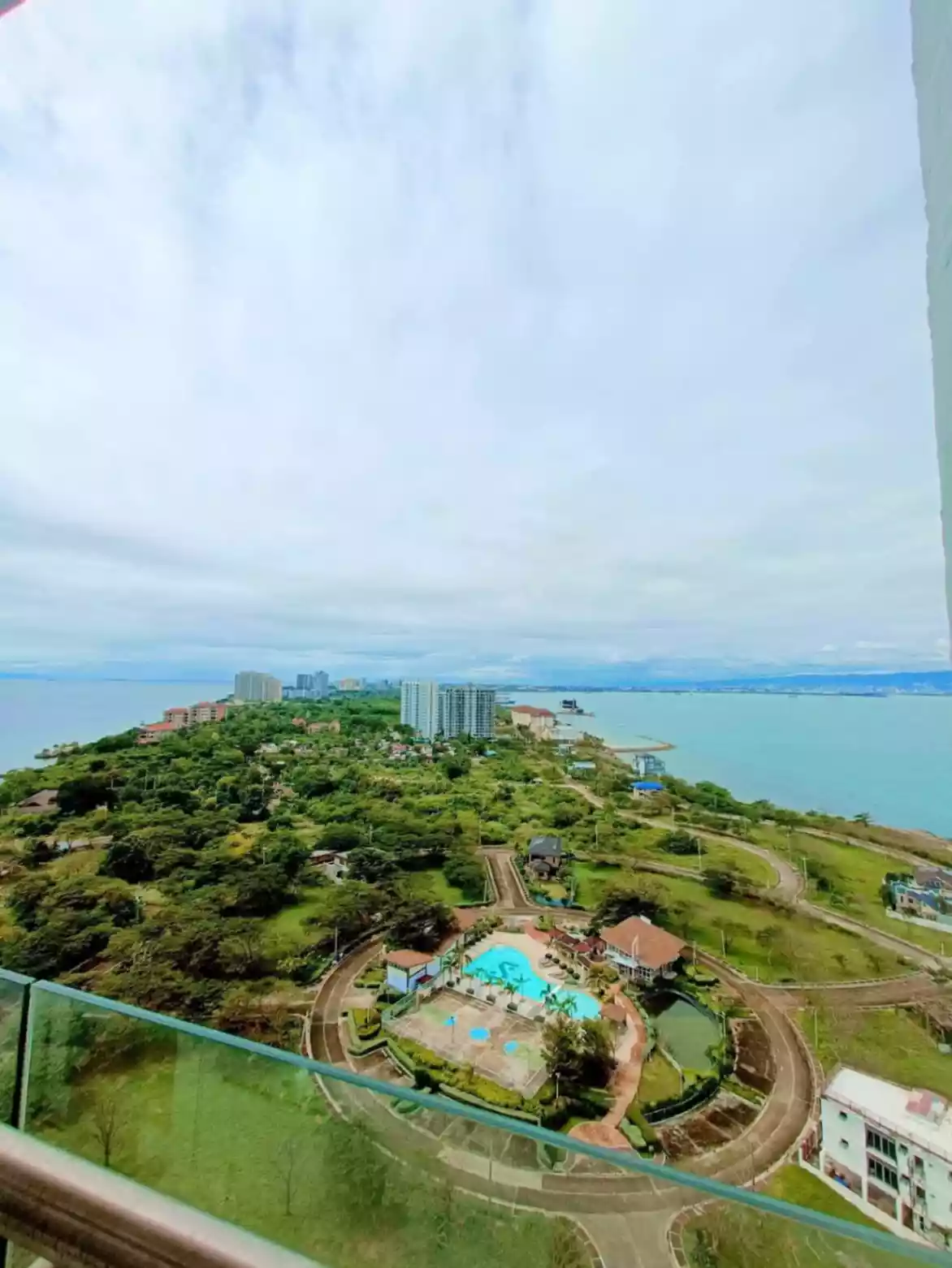 Live by the Sea at Arterra Residences | Resort-Style Condo in Mactan - photo 3
