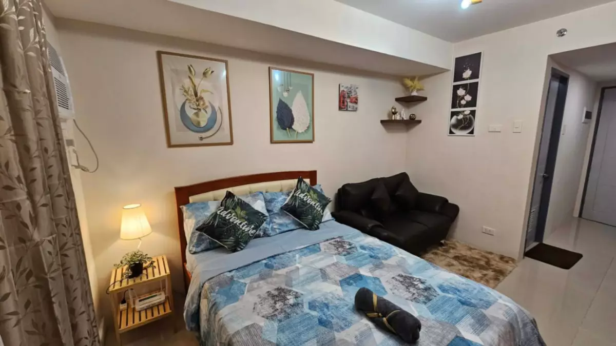 Studio Unit at Jtower Residences For Rent! - photo 2