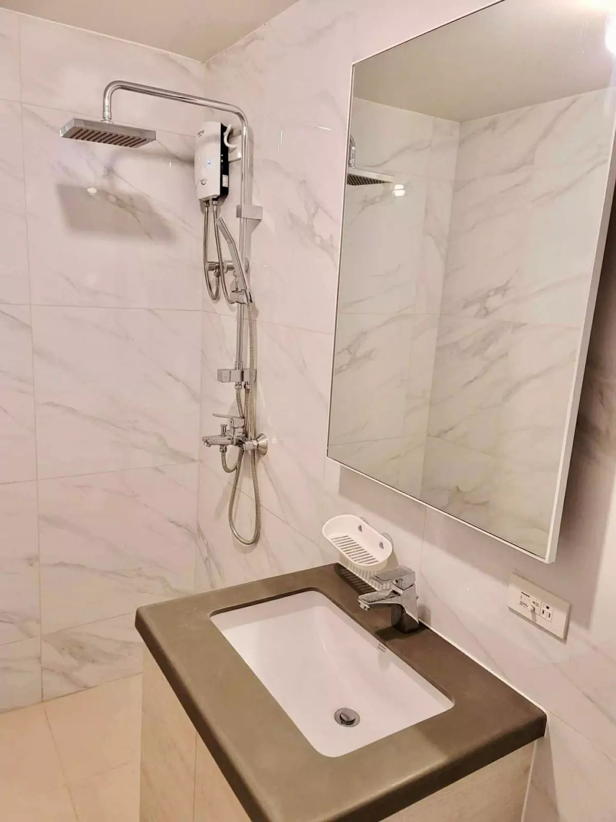 Mandani Bay Suites | For Sale - photo 3