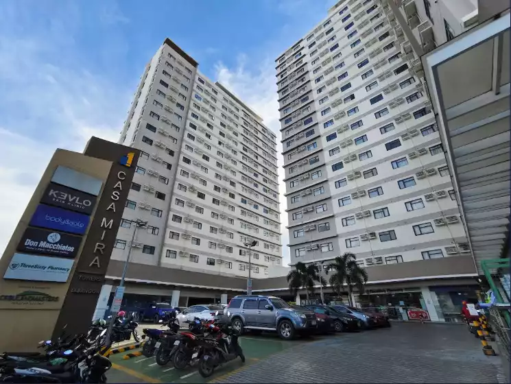 CASA MIRA TOWERS, LABANGON