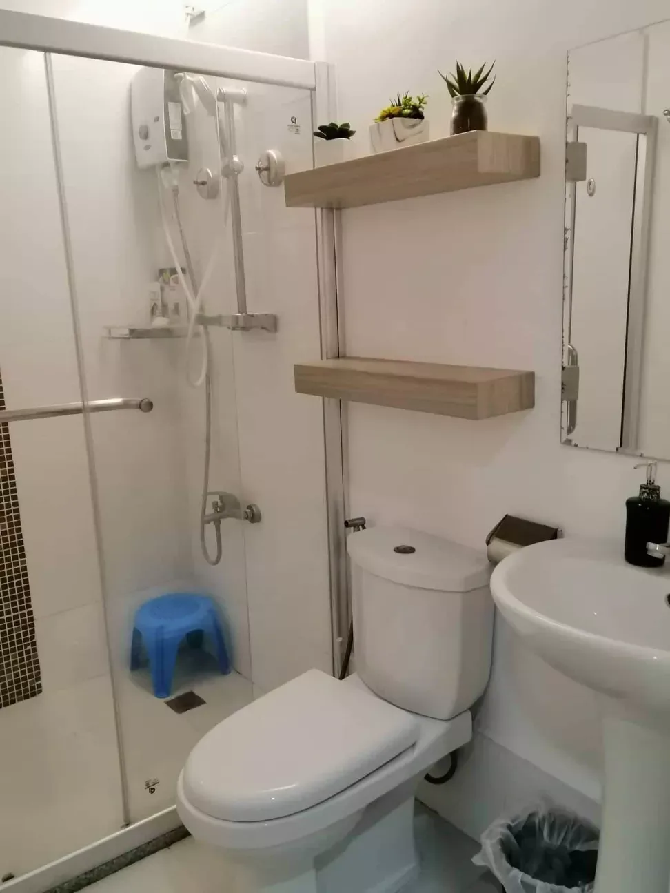 FOR SALE: 1 BR CONDO WITH BALCONY IN APPLEONE BANAWA - photo 7