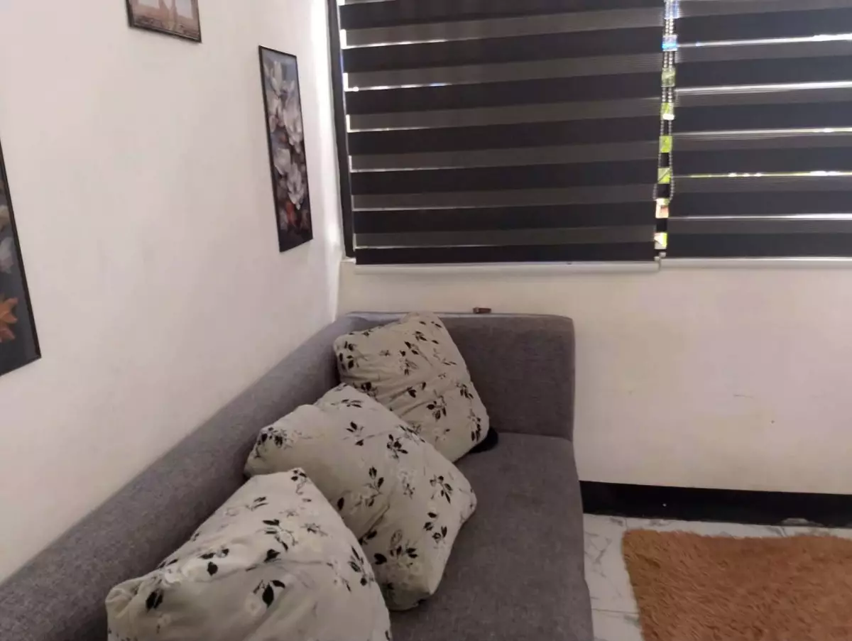 For Assume: Rowhouse in Decca Calumpang Cebu