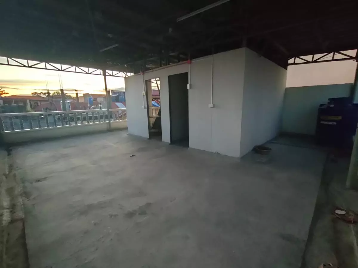 FOR SALE: TOWNHOUSE IN MACTAN - photo 4