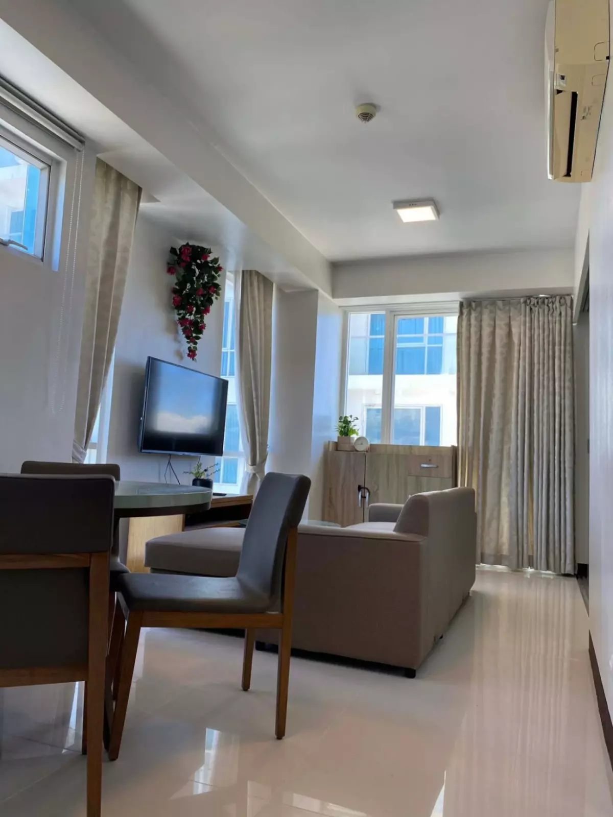 Fully Furnished 1-Bedroom Corner Unit for Sale – 8 Newtown Boulevard, Lapu-Lapu City - photo 6