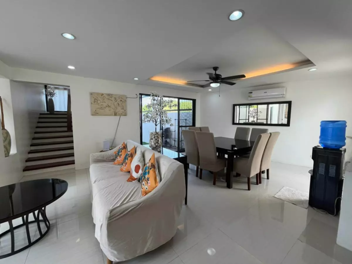 Singe Detached House & Lot w/ Pool - photo 5