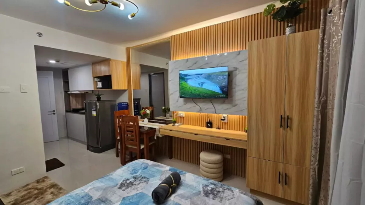 Studio Unit at Jtower Residences For Rent! - photo 4