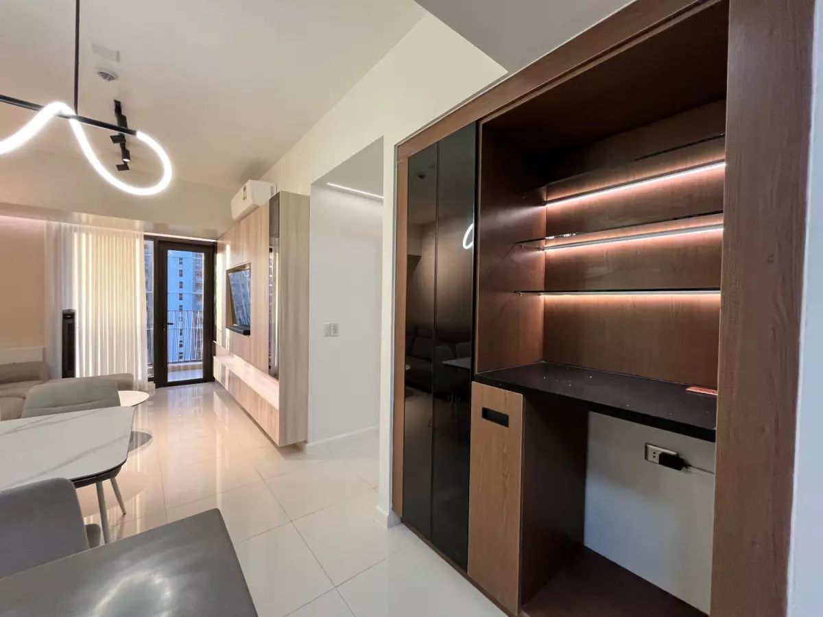 For sale Fully furnished 2 bedroom corner condo unit in Mandani Bay — 2 Bedrooms in Centro, Mandaue City, Cebu — Photo 2