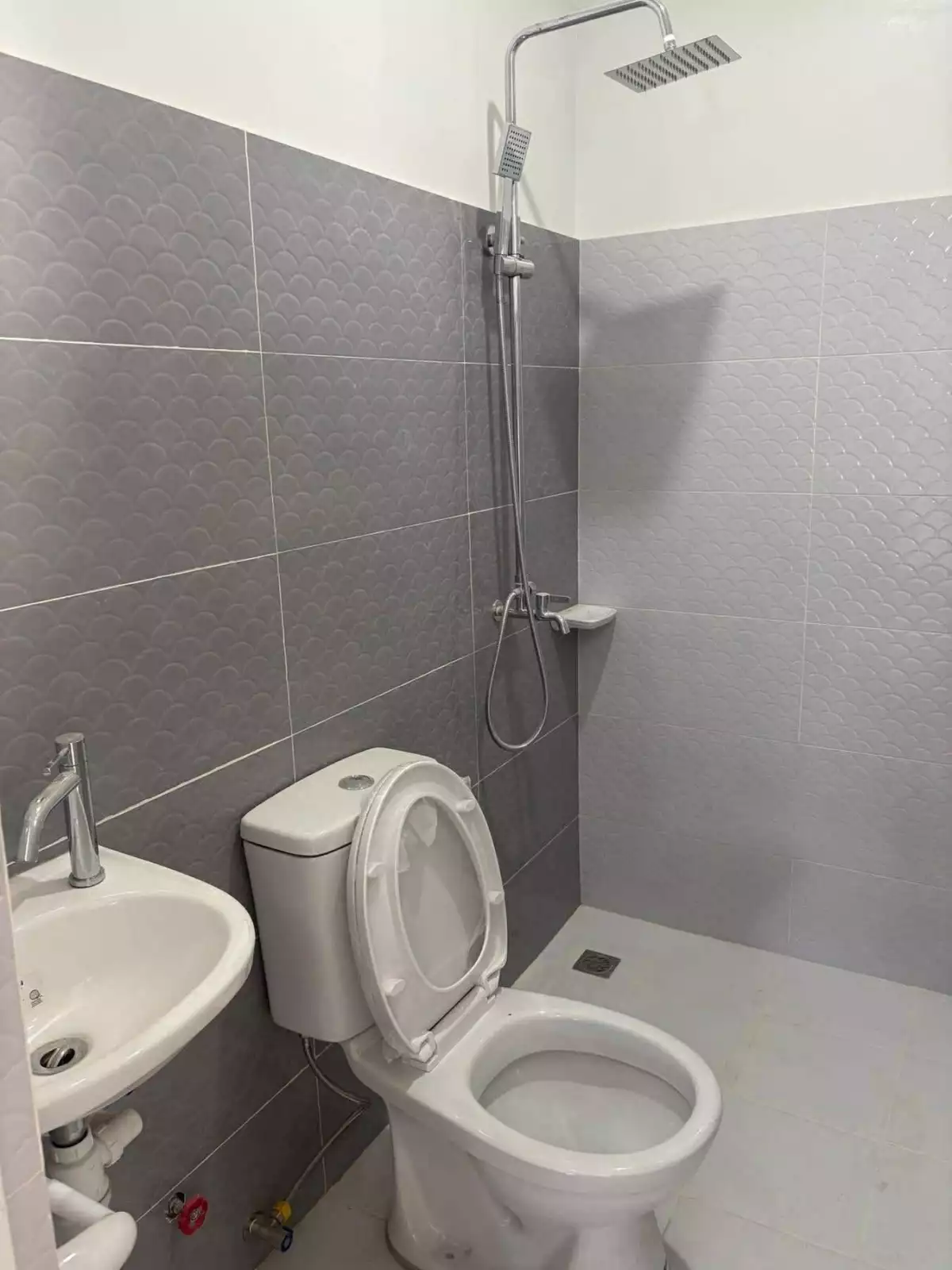 Brandew townhouse for sale in Dawis Taisay City - photo 6