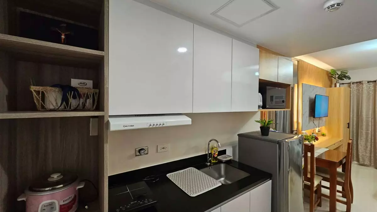 Studio Unit at Jtower Residences For Rent! - photo 7