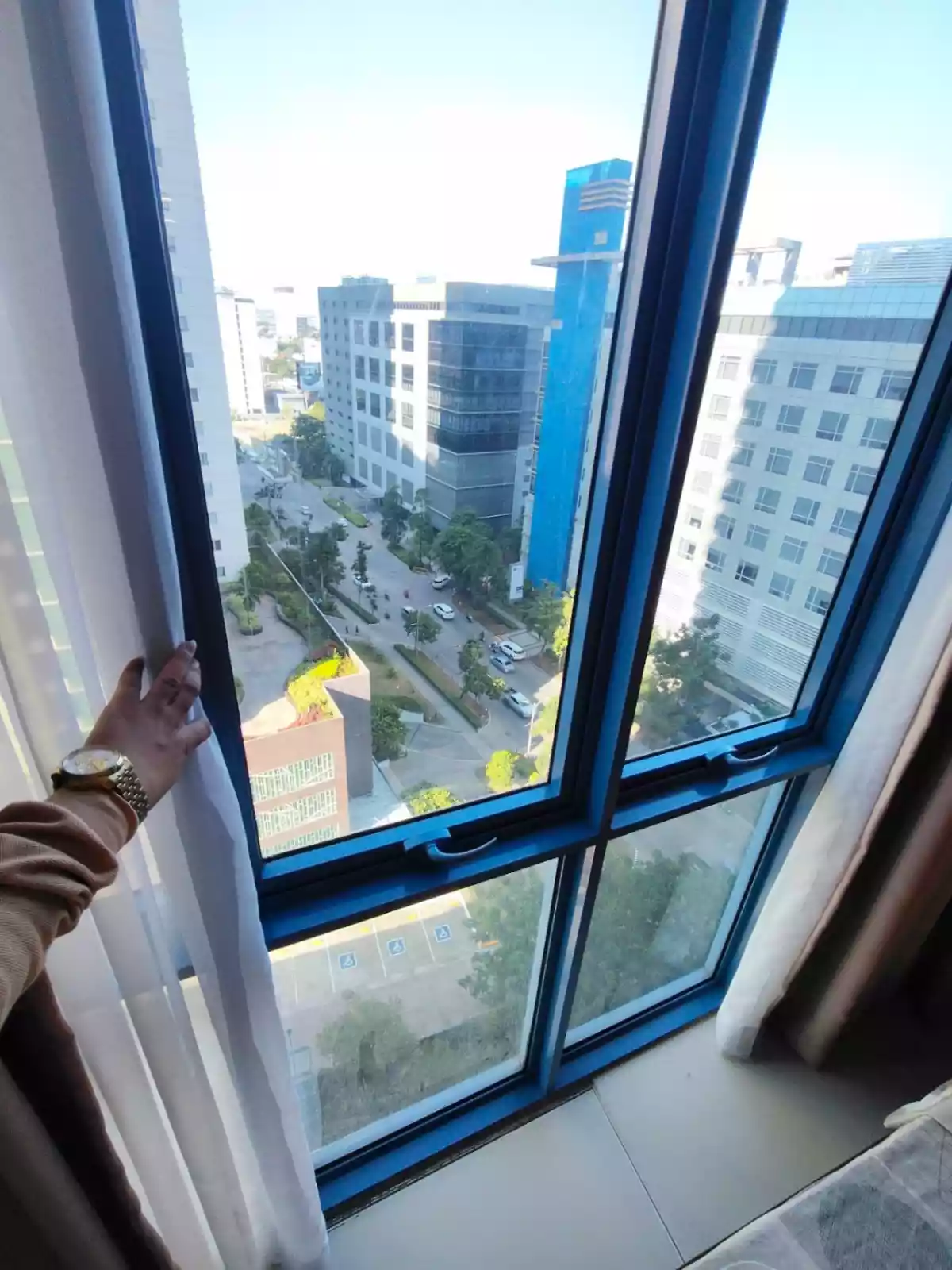 Furnished Studio Unit For Rent at 38 Park Avenue, Cebu IT Park — Studio in Lahug, Cebu City, Cebu — Photo 4
