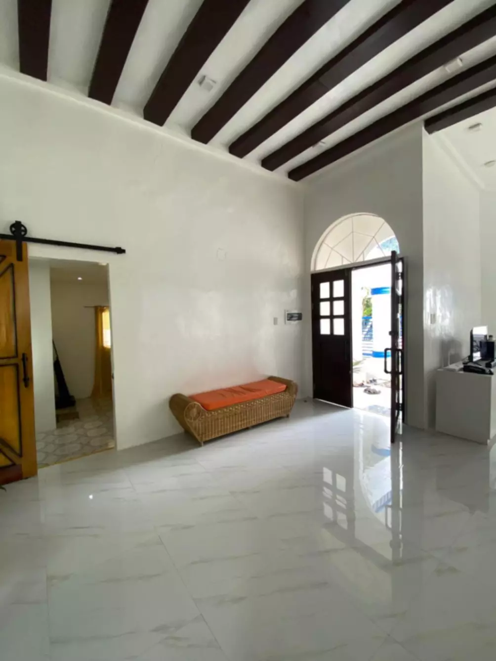 Open photo 11 of 16 — Be the next owner of this Bungalow Greece-Inspired House