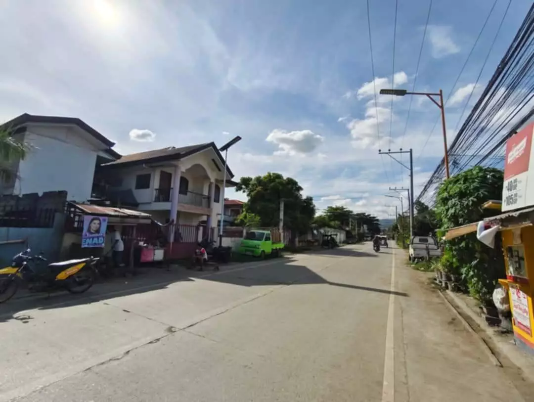 Steal Deal! House & Lot with Income-Generating Apartment in Minglanilla – Perfect for Living & Earning - photo 5