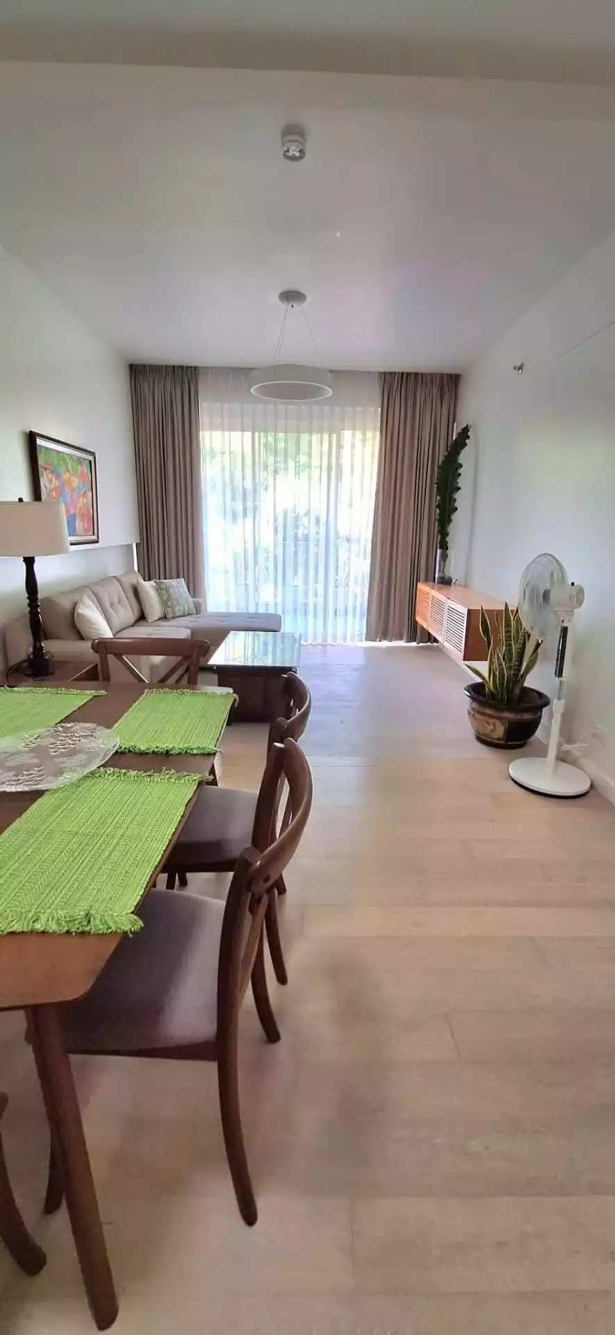 FOR RENT : 1 BEDROOM UNIT AT ROCKWELL 32 SANSON