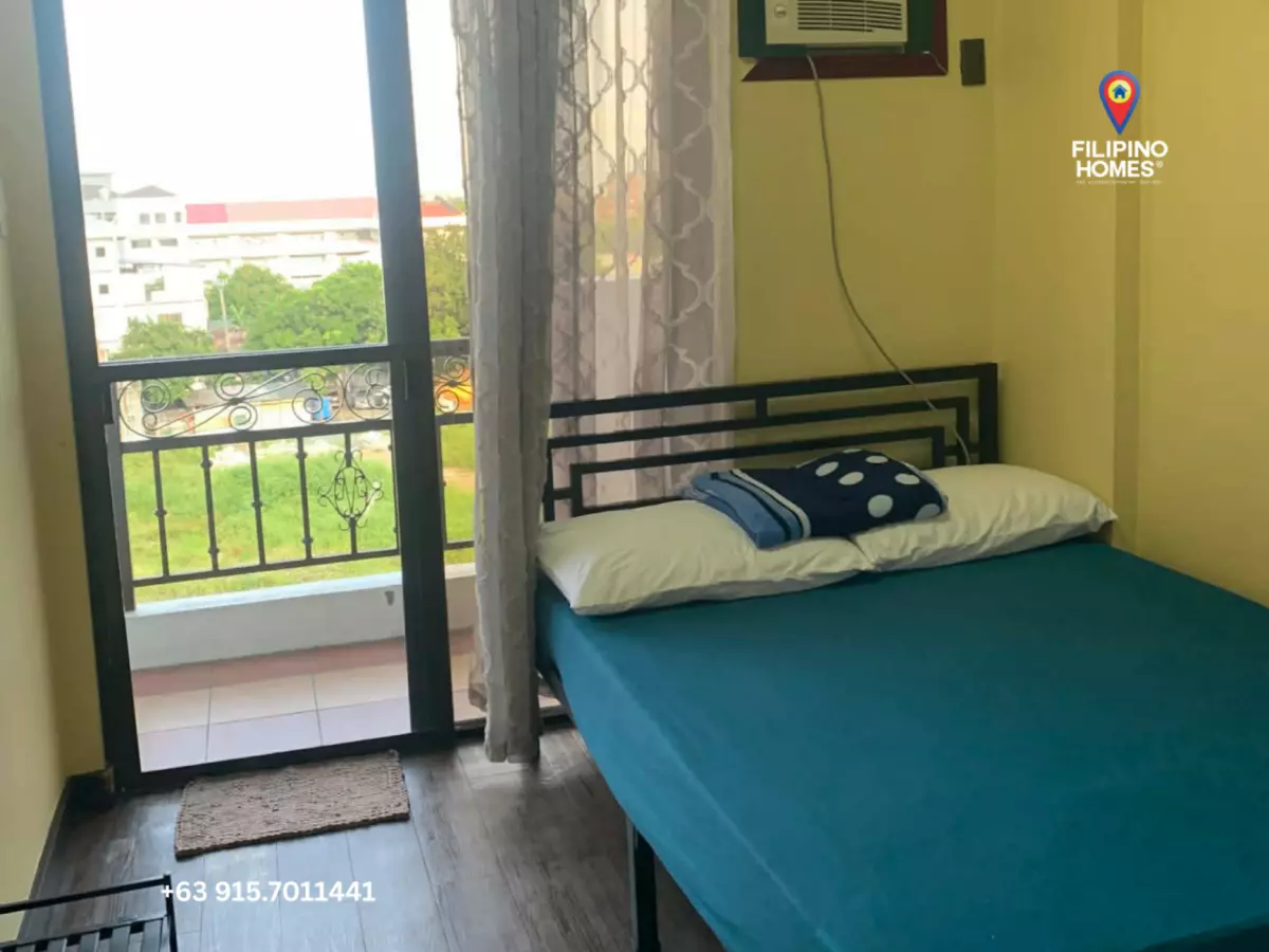 2-Bedroom with balcony Spacious Condo in Las Pinas for Sale - photo 5