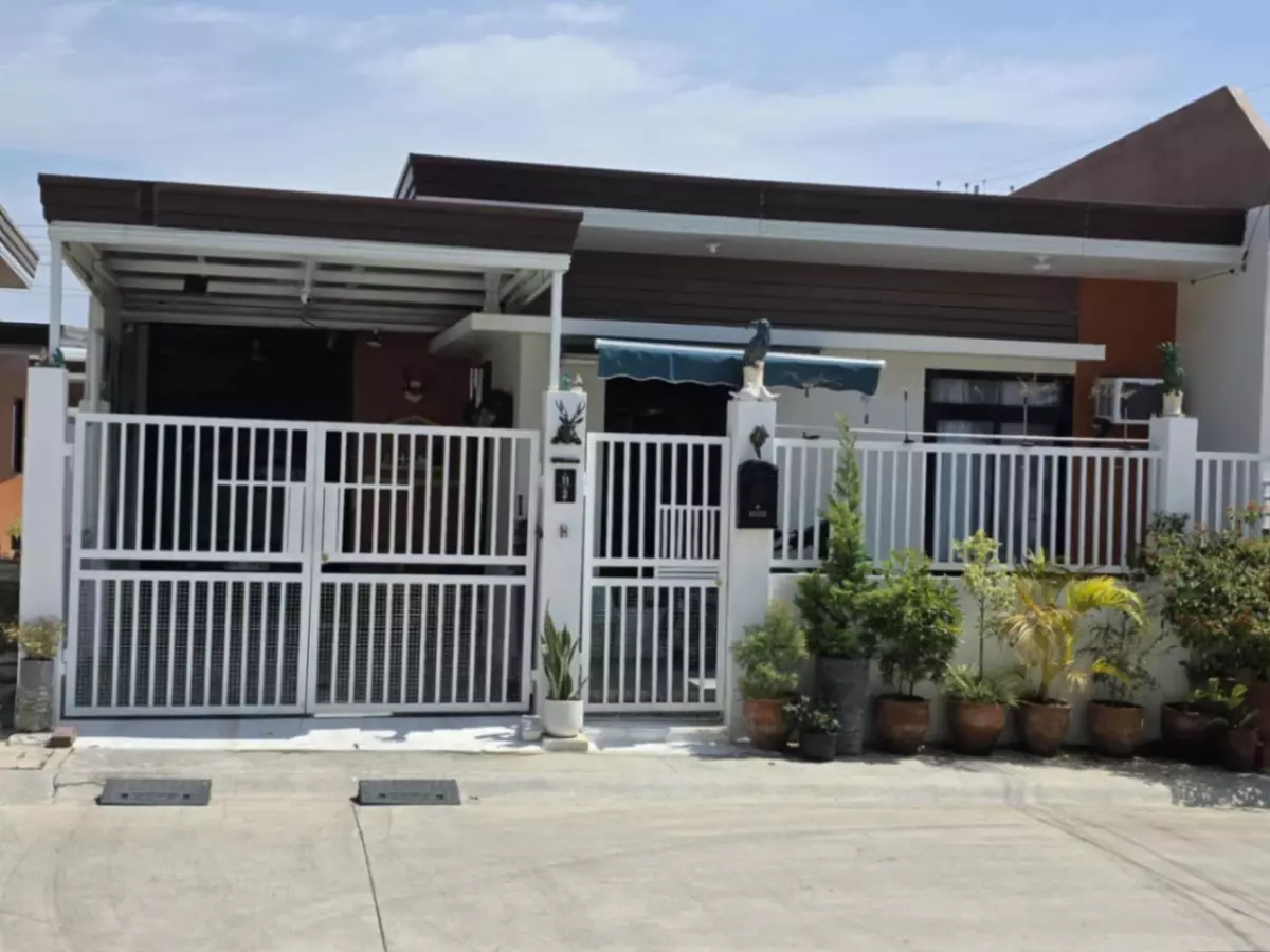 Villa Castena Iligan house for assume - photo 2