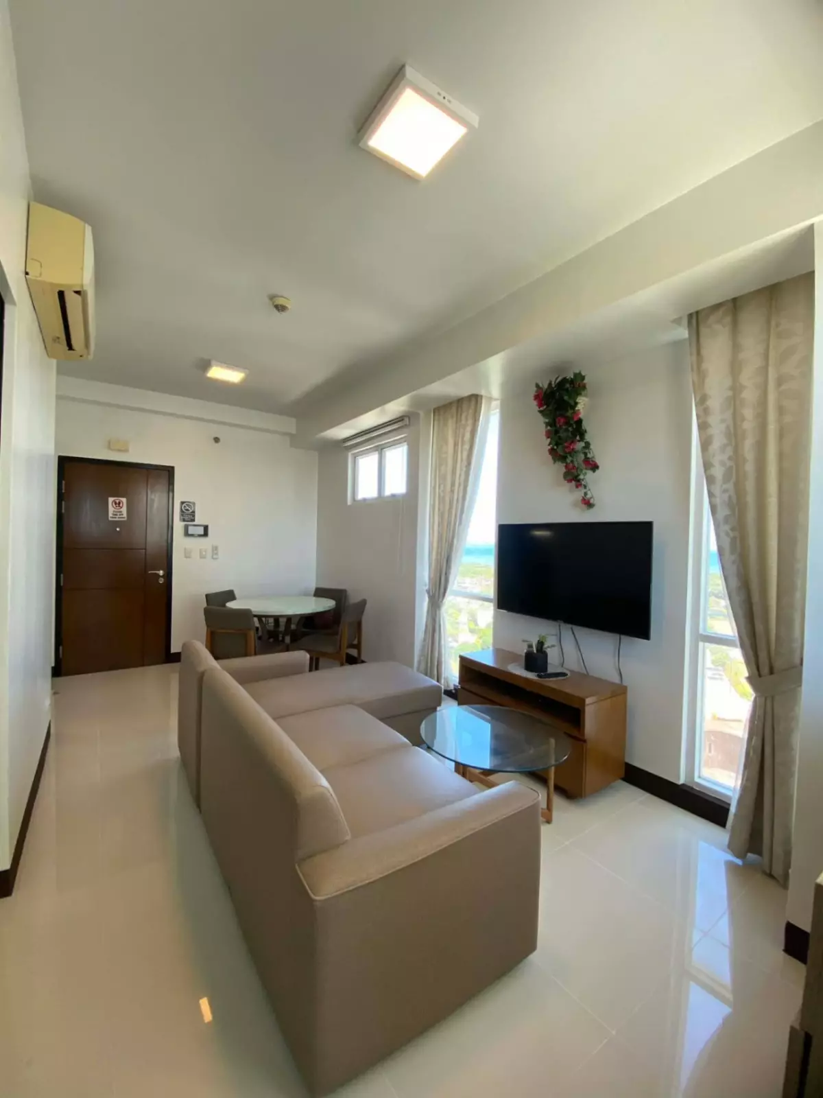 Fully Furnished 1-Bedroom Corner Unit for Sale – 8 Newtown Boulevard, Lapu-Lapu City - photo 7