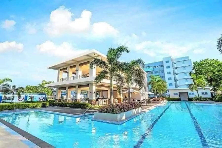 8 Spatial 2 BR condo unit for sale. - photo 5