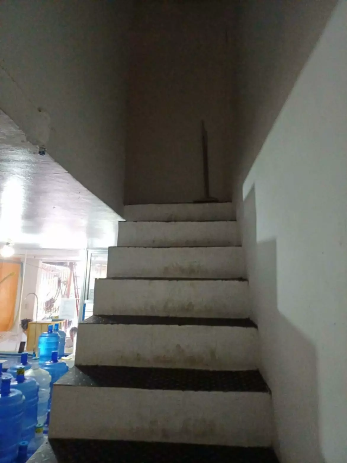 Own a residential property with an existing business setup already in place. - photo 5