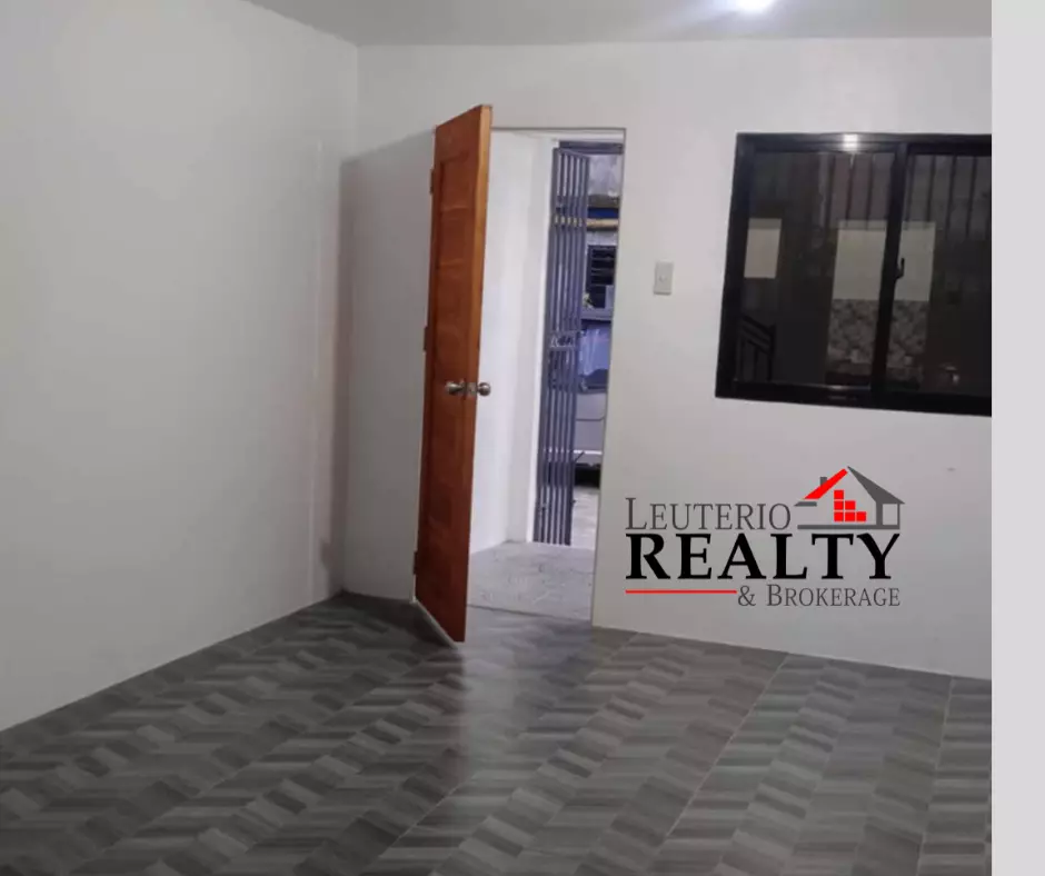 Townhouse for Sale in Cararayan Naga City - photo 4