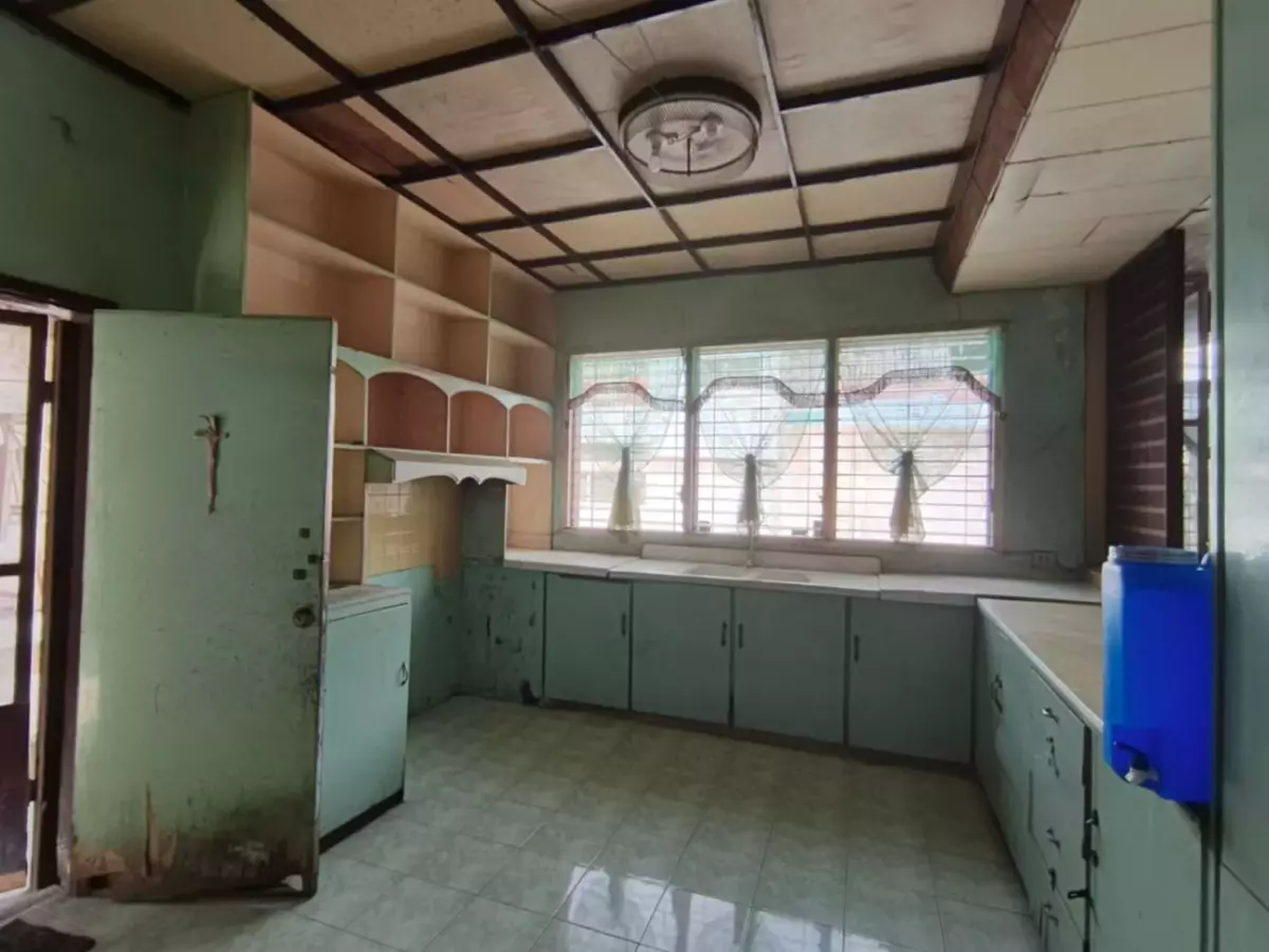 House and Lot For Sale - photo 5