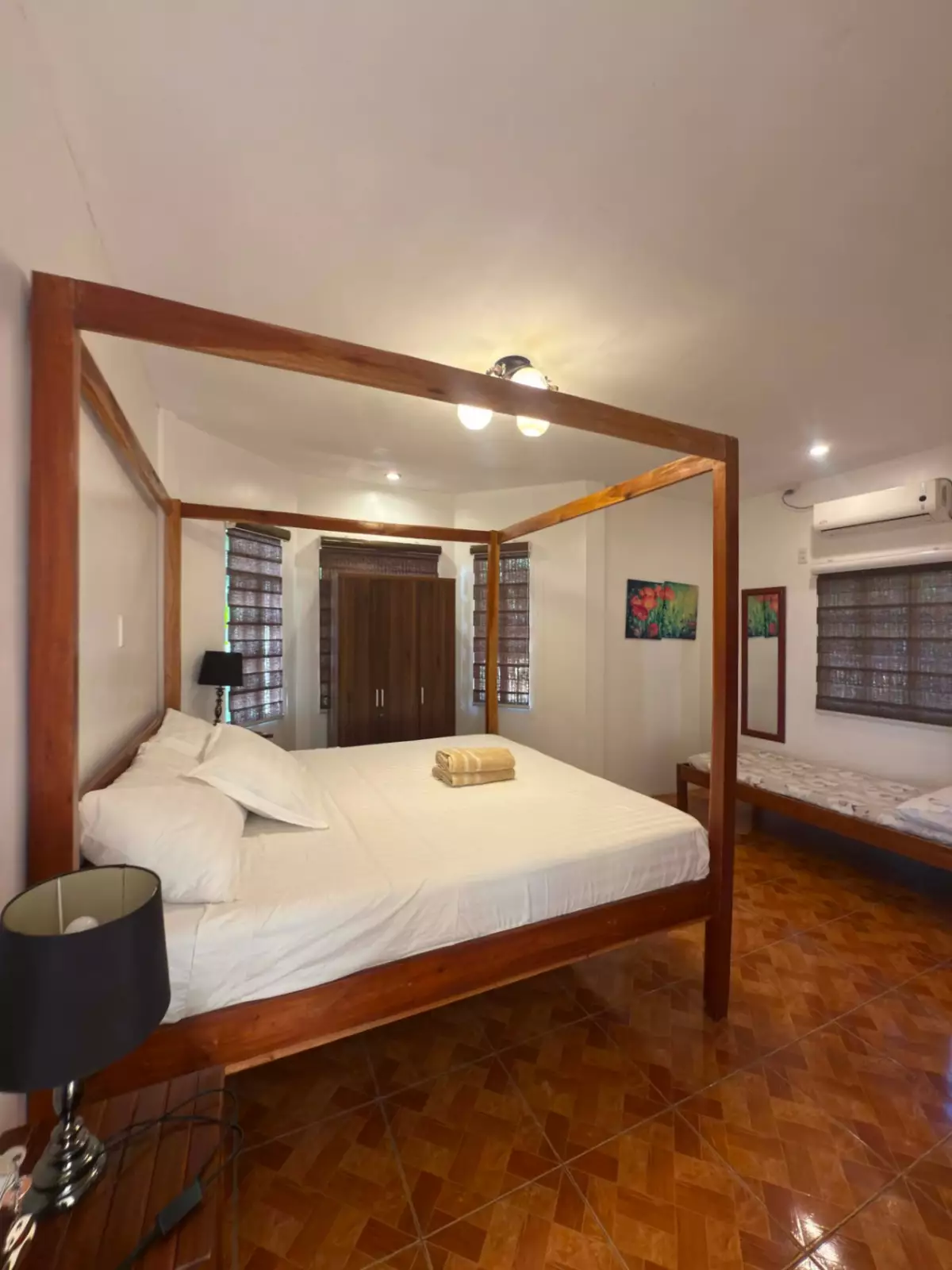 Modern 5BR with Private Pool & Tropical Gazebos - photo 3