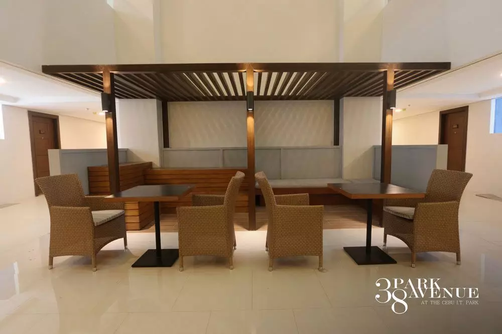 Furnished Studio Unit For Rent at 38 Park Avenue, Cebu IT Park — Studio in Lahug, Cebu City, Cebu — Photo 7