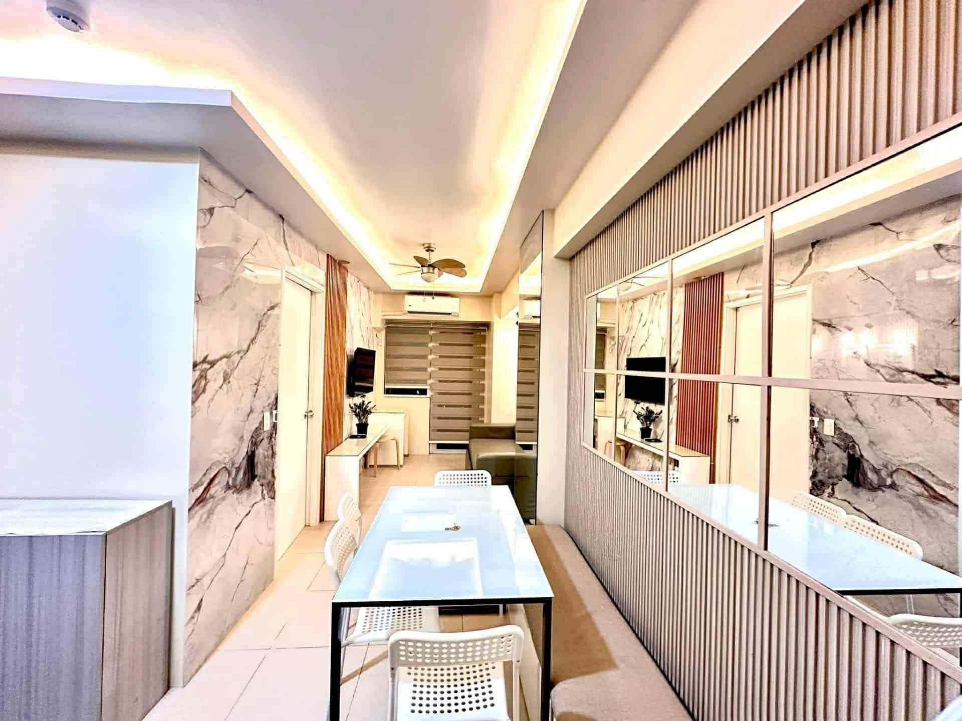 Avida Tower Iloilo/Fully Furnished 1 bedroom unit with balcony - photo 6