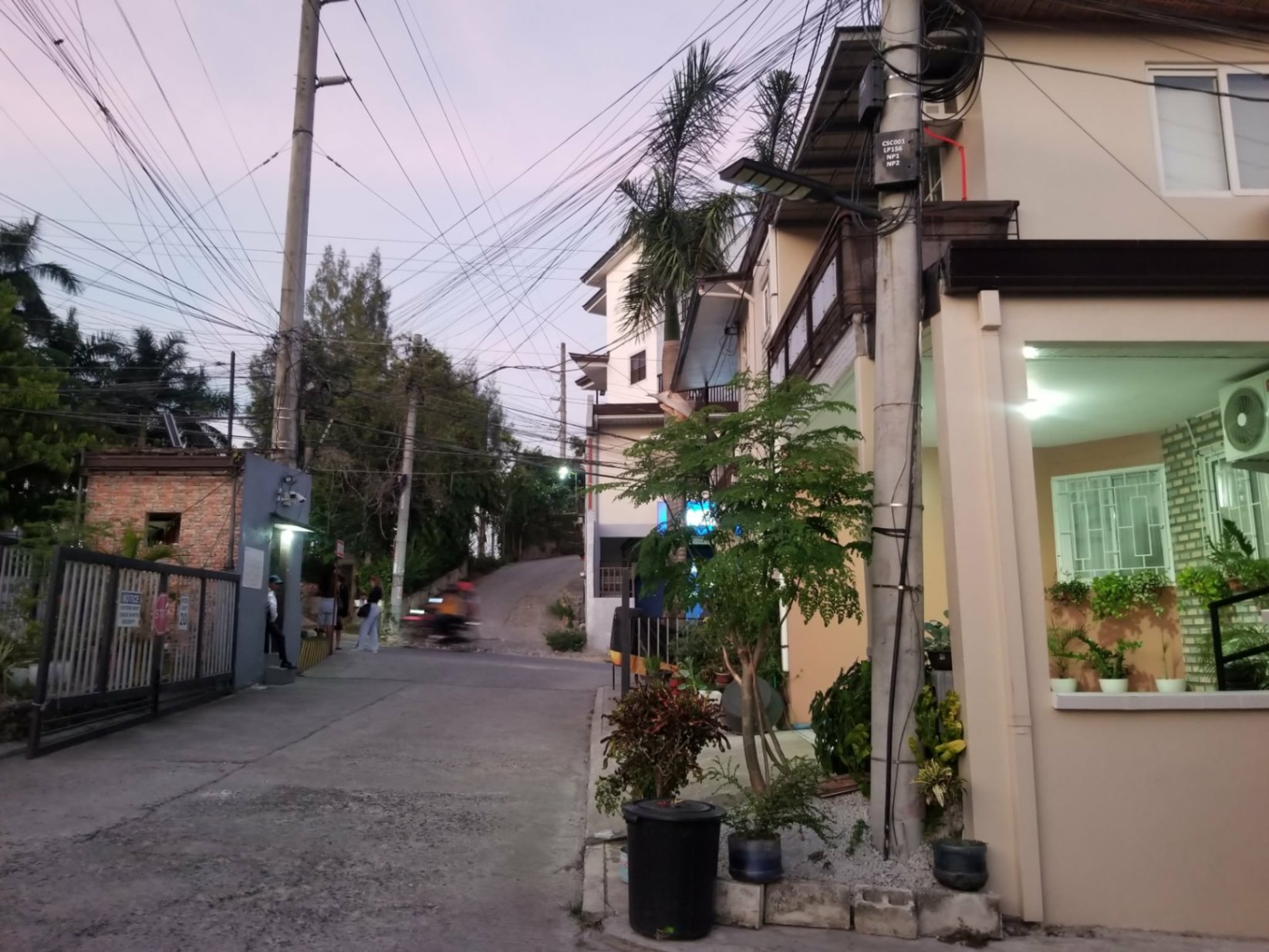 House and Lot For Sale ( D' Pearl Residences) Location: Lamac, Consolaction, Cebu City - photo 4
