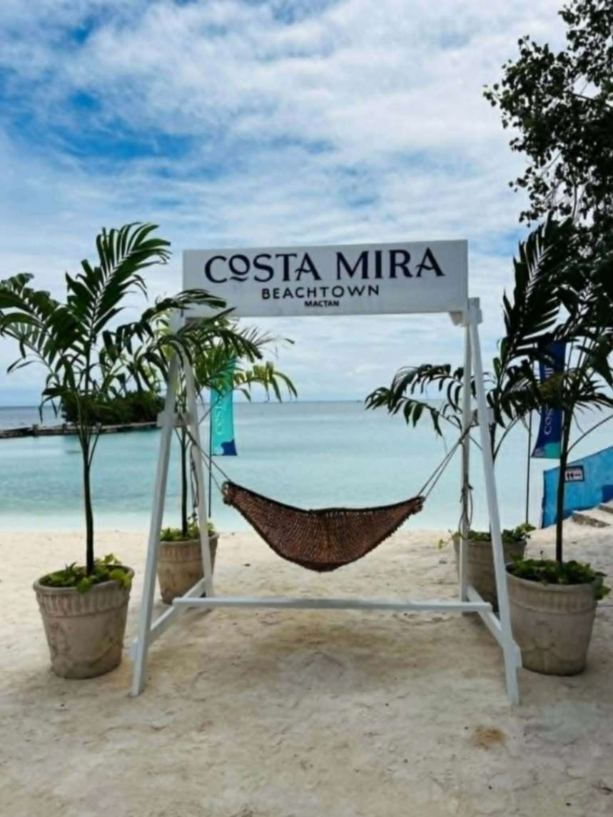Affordable Studio Unit with Balcony for Assume at Costa Mira Beachtown Mactan - photo 6