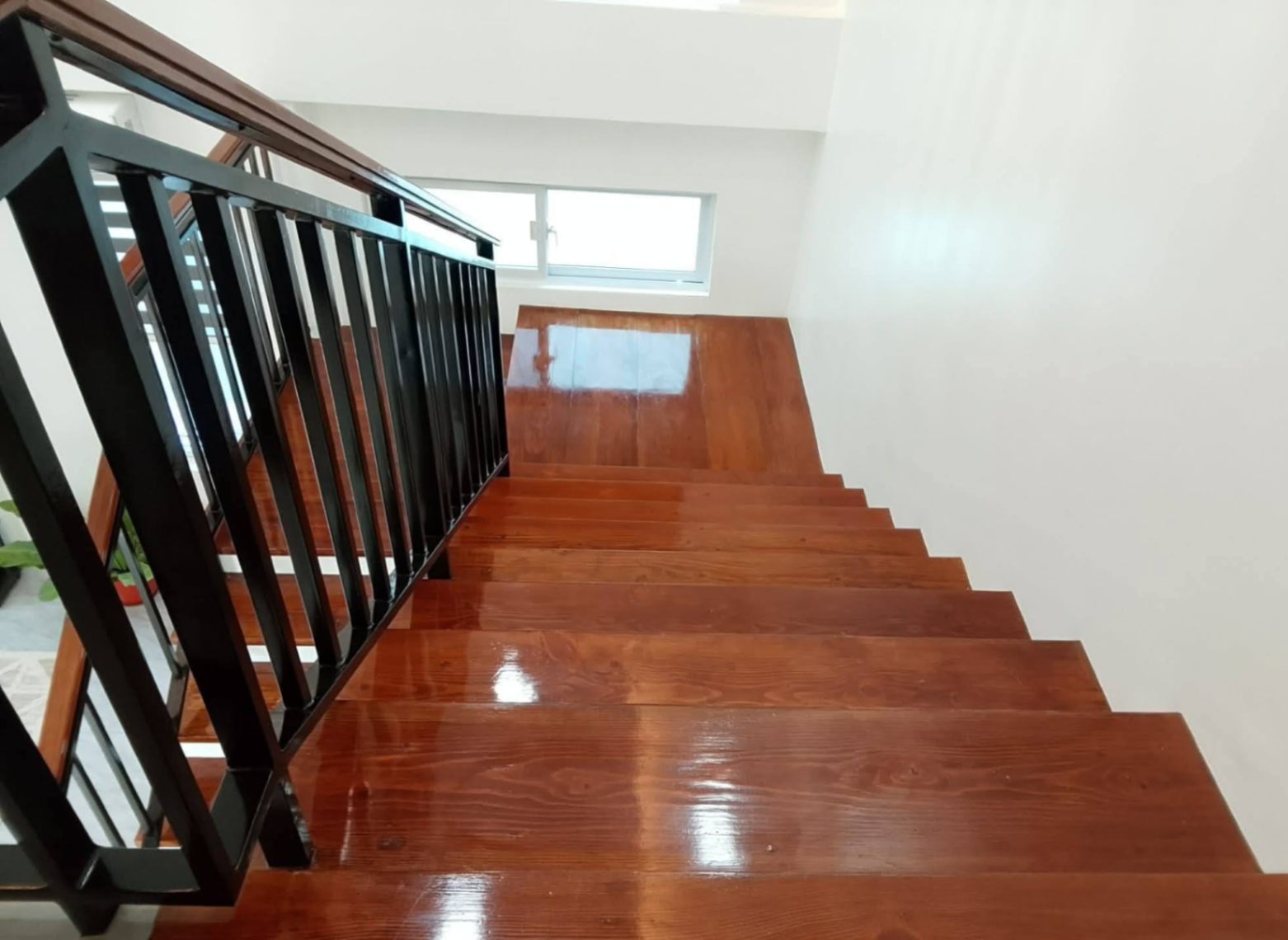 HOUSE & LOT FOR SALE – MOVE-IN READY!  East Homes 6, Mansilingan, Bacolod - photo 4