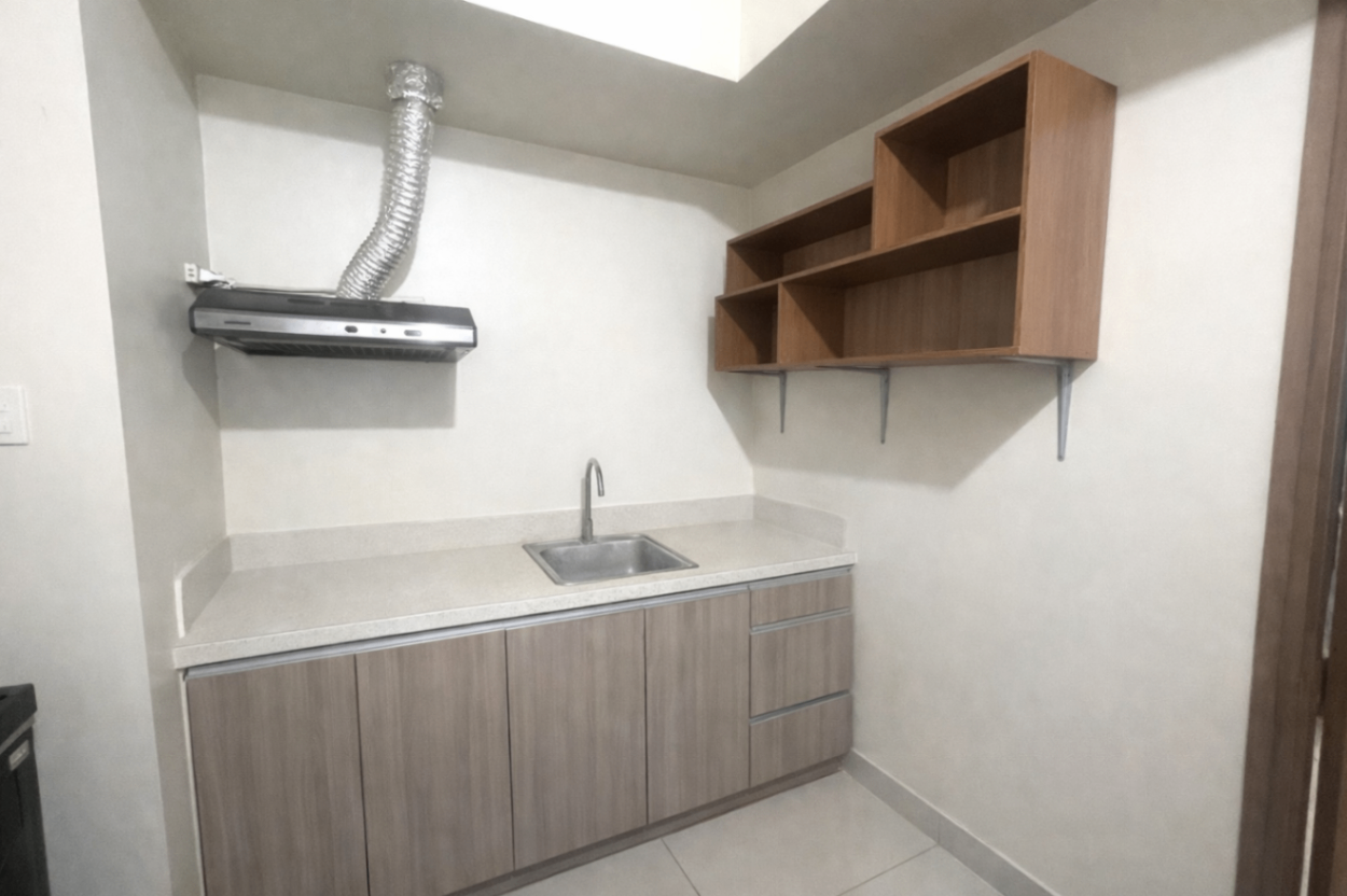 1-BR Corner Unit Horizons 101  For Sale - photo 5