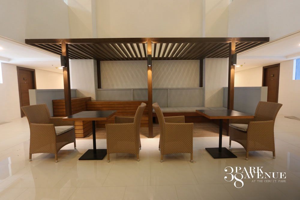 Furnished Studio Unit For Rent at 38 Park Avenue, Cebu IT Park - photo 7