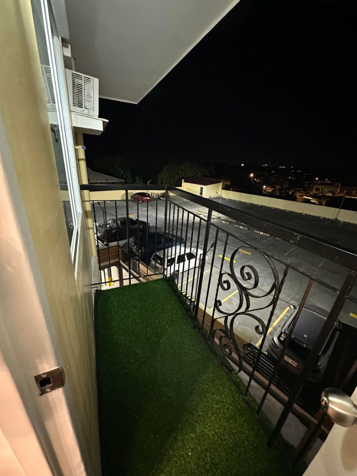 LOOKING FOR COZY CONDOMINIUM with VERANDA FOR RENT - photo 5