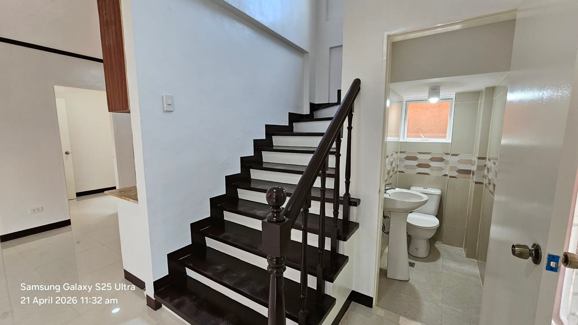 Prime Property: Elegant 3-Bedroom Home in Tuscania Residenza, Guadalupe - photo 6