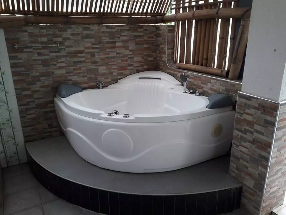 Open photo 17 of 21 — FOR LEASE 6 BEDROOM HOUSE IN XAVIER ESTATES, UPTOWN CAGAYAN DE ORO CITY